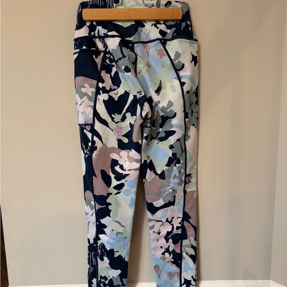 Sweaty Betty Super Sculpt High-Rise Floral Print Performance Leggings - Picture 3 of 5